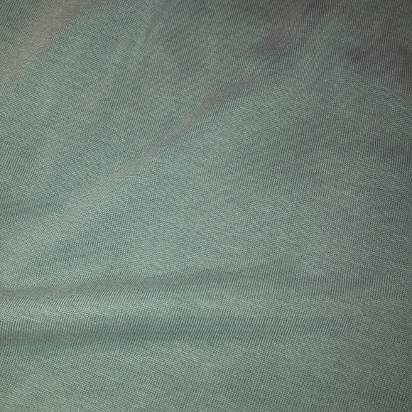 Off the Shoulder romper - Picture 2 of 5